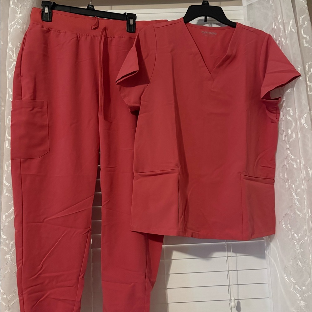 Coral Mandala Scrub Set